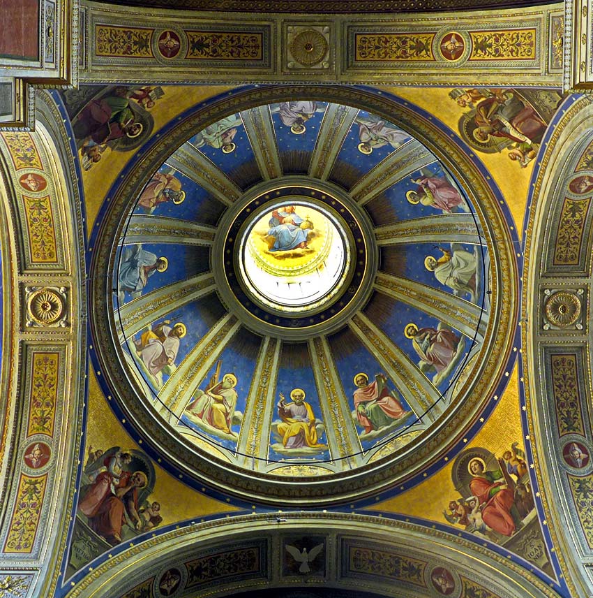 Blick in die ausgemalte Kuppel von Sant’Agostino: Christus thront über dem Kreis seiner Apostel
